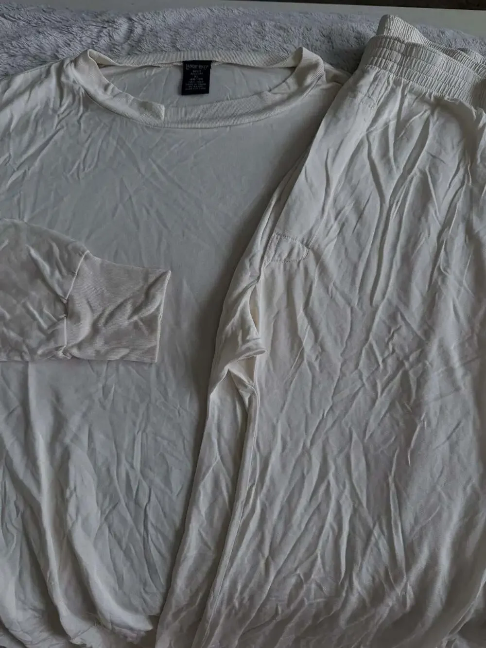 Lands' End Men’s XL Top & LG Bottoms 100% Silk Base Layer Set Ivory Long Sleeve